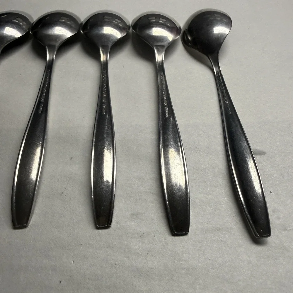 7 Vintage Customcraft CUS1 Dinner Place Spoons Roses Stainless Steel Flatware **